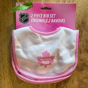 3 for $25❗️⭐️SET OF 2⭐️ NHL Toronto Maple Leafs Pink Bibs. 0-24M.